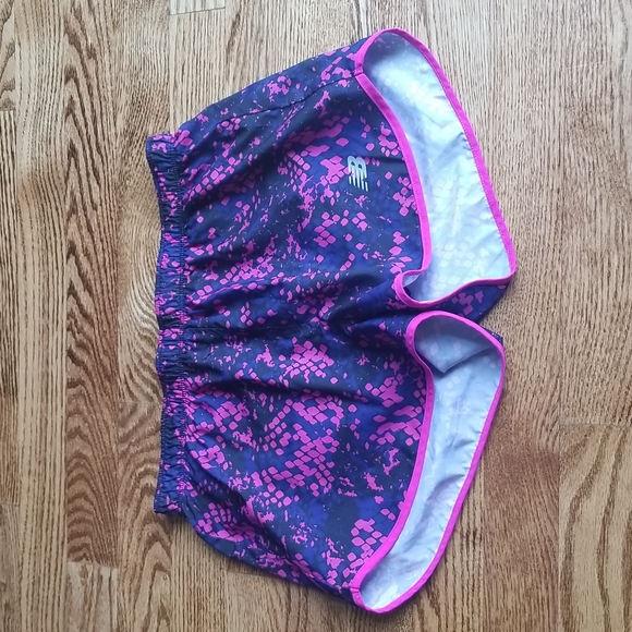 (XS) New Balance Women's Lightweight Shorts Adjustable Waist Activewear Running - Picture 1 of 10